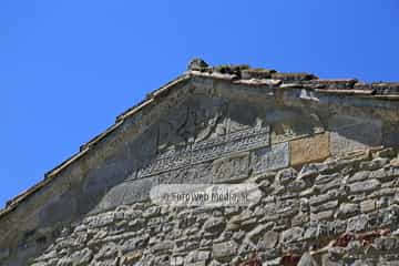 Iglesia de San Andrés de Valdebárzana