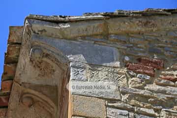 Iglesia de San Andrés de Valdebárzana