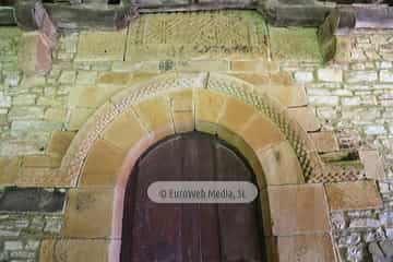 Iglesia de San Andrés de Valdebárzana