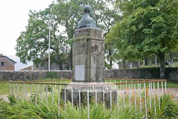 Escultura «Monumento a Manuel García Junceda»