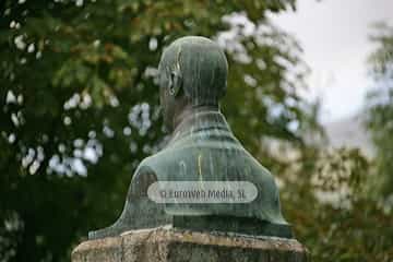 Escultura «Monumento a Manuel García Junceda»