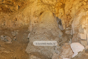 Cueva Huerta. Monumento Natural Cueva Huerta