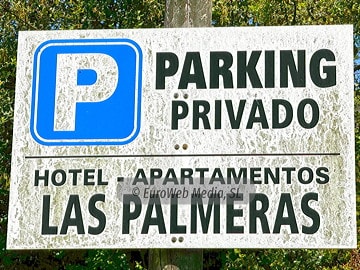 Aparcamiento. Hotel Las Palmeras Llanes