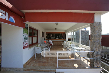 Cafetería. Camping Perlora