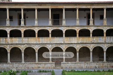 Interiores. Monasterio de Santa María de Valdediós