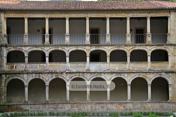 Interiores. Monasterio de Santa María de Valdediós