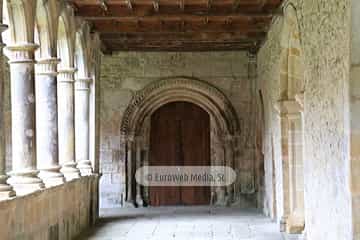 Interiores. Monasterio de Santa María de Valdediós