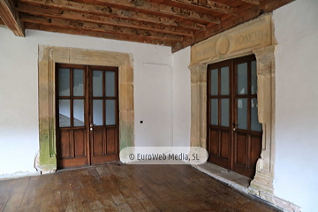 Interiores. Monasterio de Santa María de Valdediós