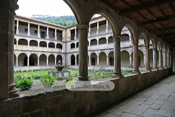 Interiores. Monasterio de Santa María de Valdediós