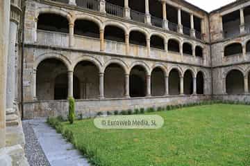 Interiores. Monasterio de Santa María de Valdediós