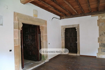 Interiores. Monasterio de Santa María de Valdediós