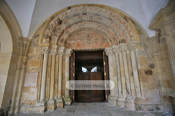 Interiores. Monasterio de Santa María de Valdediós