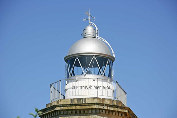 Faro de Tazones