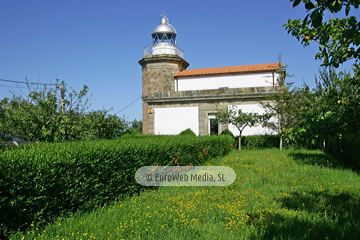 Faro de Tazones