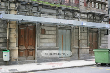 Edificio calle Cabrales, 102
