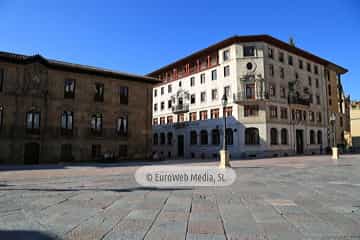 Edificio antigua Caja de Ahorros