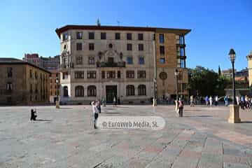 Edificio antigua Caja de Ahorros