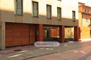 Edificio de oficinas y sede del Colegio de Abogados de Oviedo