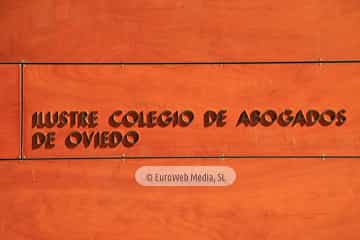 Edificio de oficinas y sede del Colegio de Abogados de Oviedo