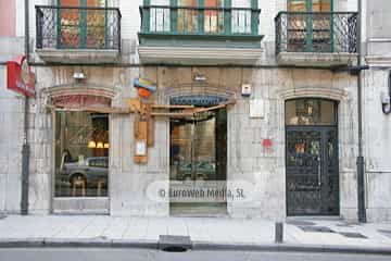 Edificio calle Campomanes, 6 y 8