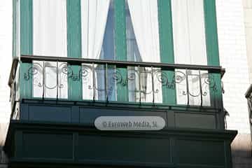 Edificio calle Campomanes, 6 y 8