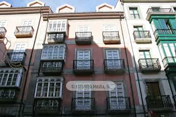 Edificio calle Campomanes, 10