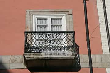 Edificio calle Campomanes, 10