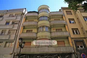 Edificio calle Melquiades Alvarez, 19