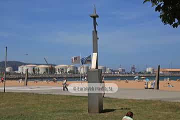 Escultura «Andarín»