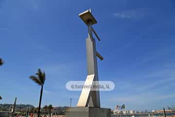 Escultura «Andarín»