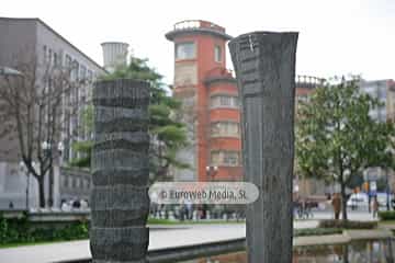 Escultura «En la Memoria-Na Memoria»
