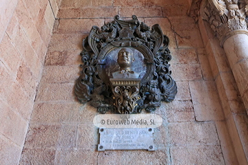 Escultura «Busto de Fray Benito Sanz y Forés»