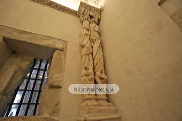 Cámara Santa. Cámara Santa en la Catedral de Oviedo