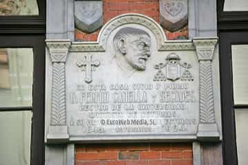 Escultura «Placa a Fermín Canella»