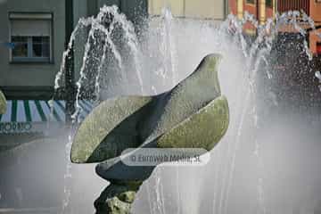 Escultura «Palomas»