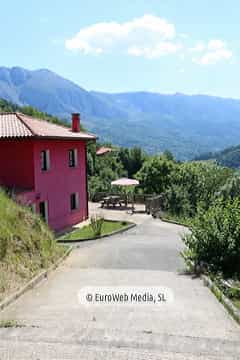 Exteriores. Apartamentos rurales La Escuela