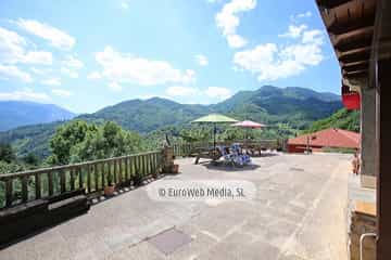 Terraza. Apartamentos rurales La Escuela