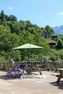 Terraza. Apartamentos rurales La Escuela