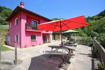 Terraza. Apartamentos rurales La Escuela