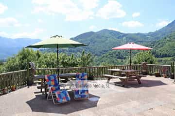 Terraza. Apartamentos rurales La Escuela