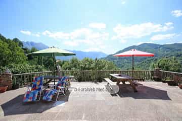 Terraza. Apartamentos rurales La Escuela