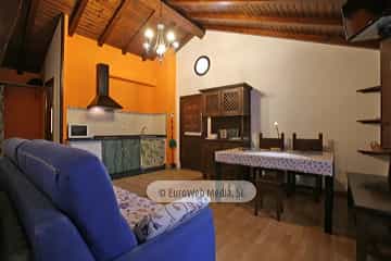 Apartamento «La Tená». Apartamentos rurales La Escuela