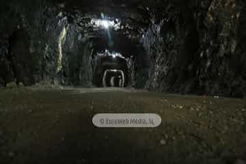 Túneles de la Senda peatonal-Vía verde de Loredo (La Pereda - Loredo - Vega San Pedro). Túneles de la Senda peatonal-Vía verde de Loredo