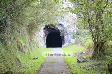 Túneles de la Senda peatonal-Vía verde de Loredo (La Pereda - Loredo - Vega San Pedro). Túneles de la Senda peatonal-Vía verde de Loredo