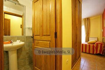 Habitación 2. Hotel rural Peña Castil