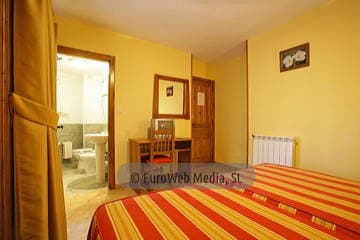 Habitación 3. Hotel rural Peña Castil