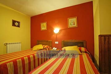 Habitación 4. Hotel rural Peña Castil