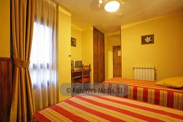 Habitación 4. Hotel rural Peña Castil