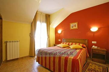 Habitación 5. Hotel rural Peña Castil