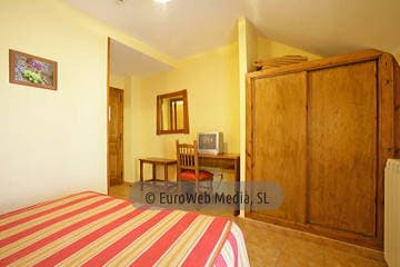 Habitación 5. Hotel rural Peña Castil